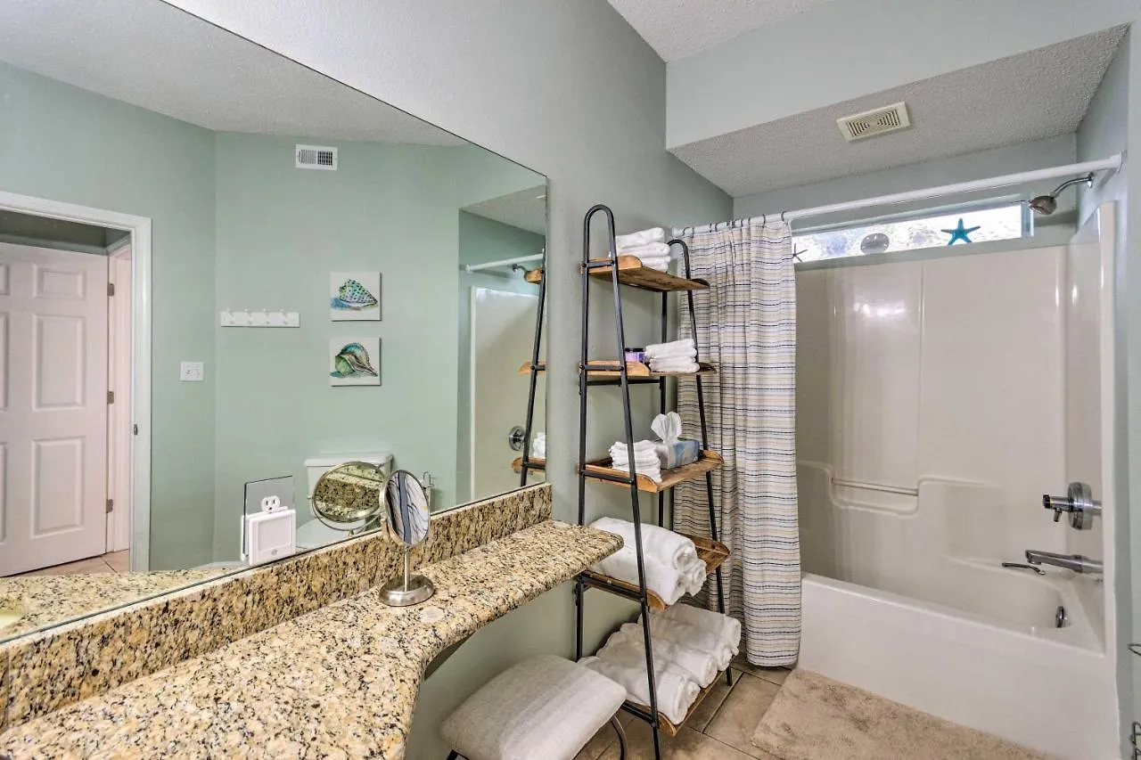 Coastal Condo With Pool - Walk To Destin Beach! Apartment